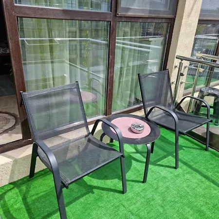 Garsoniere Ana * ساتورْنْ