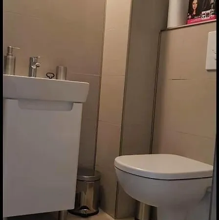 شقة Garsoniere Ana ساتورْنْ